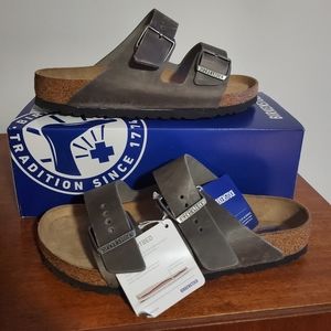 Brand New Birkenstock Soft Footbed Sandals Size 39